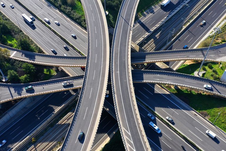 Image of a road infrastructure. SDG 9&11 deep dive