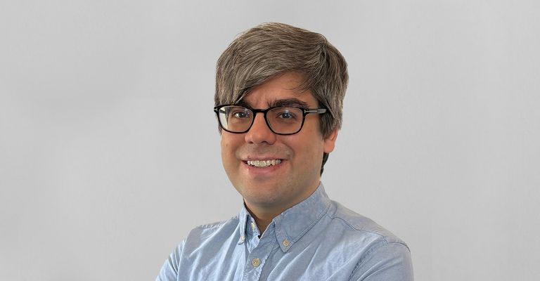 Dr James Hammerton