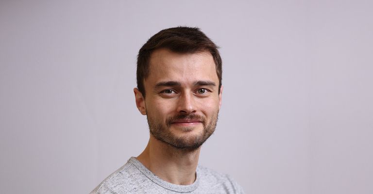 Tomi Turner headshot
